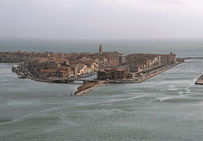 Le quartier de l'île de Martigues, vue aérienne.