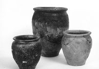 Pots à cuire ou à salaisons.