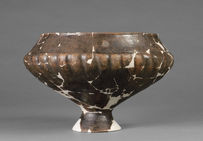 Coupe à piédestal en céramique (importation de Slovénie), VIe-Ve siècles avant notre ère (fouille Kern 2000 ; tombe 65).